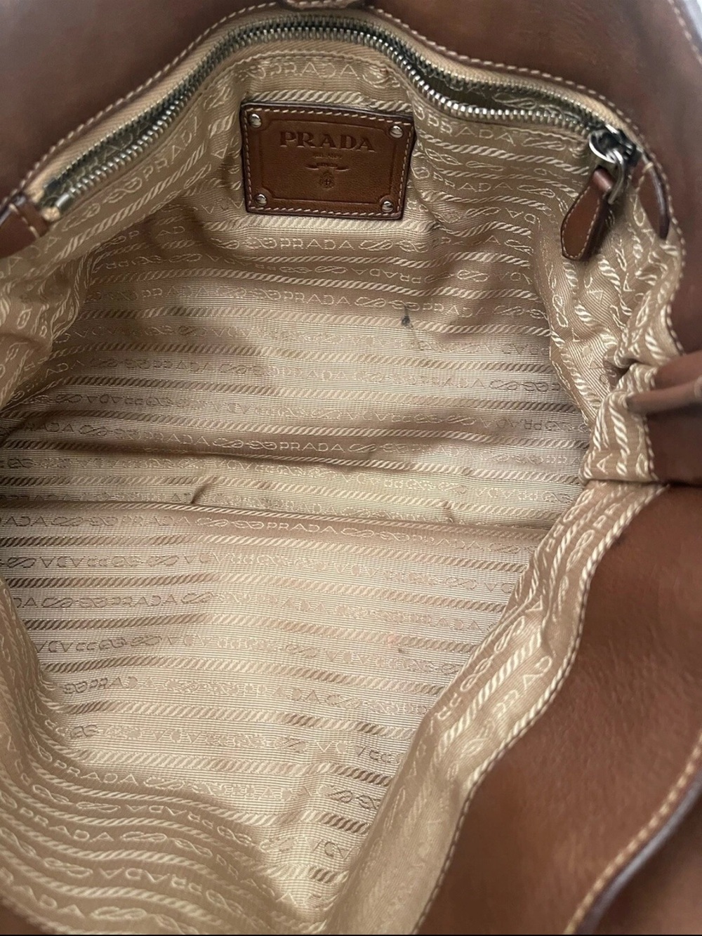 Prada large Brown Leather Fringe tote with Shoulder Strap studs - Picture 9 of 12
